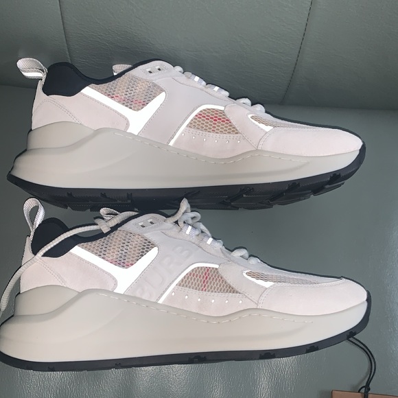 Burberry NWT authentic Sean Sneaker - Picture 4 of 11